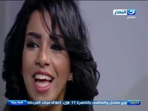 ريم تغني الأماكن كلها في لقمة هنية